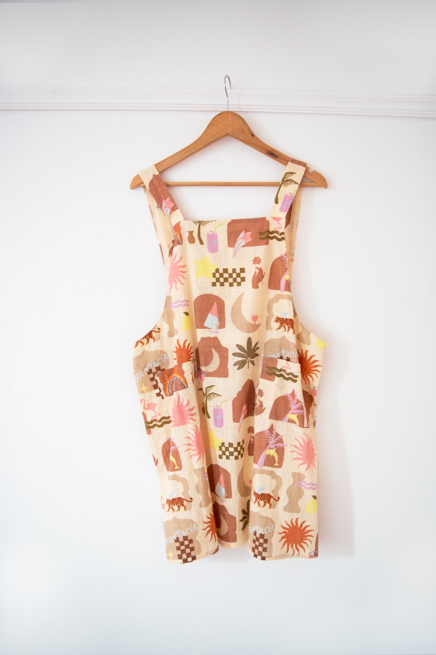 Fantacia Pinafore